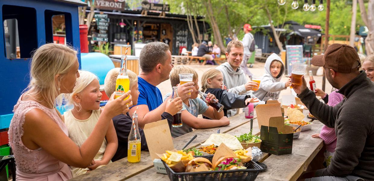 Aktiviteter for børn | Familieaktiviteter | Ferie med børn | Gårdhaven Streetfood | Minilegeland i Sommerland Sjælland | Efterårsferie | Uge 42 | 2024 | Odsherred | Sjælland | Danmark